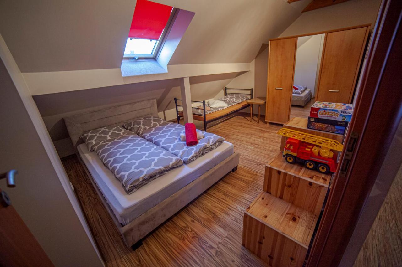 Apartamenty Przy Gorskich Rzekach ノヴィ・タルク エクステリア 写真